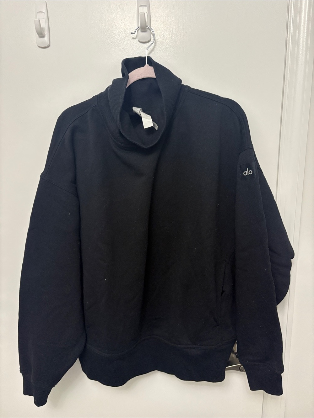 Alo Hazy Mockneck size medium black